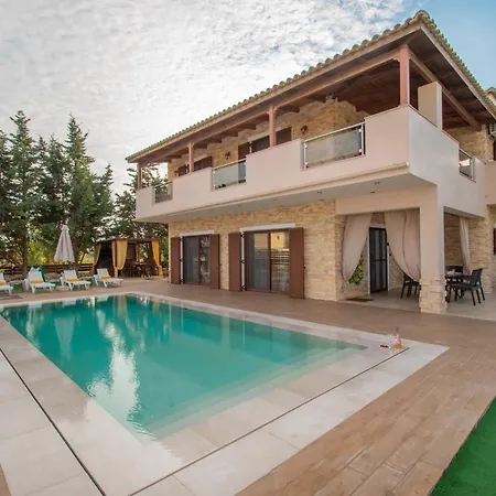 Vila Peroulis Laganas