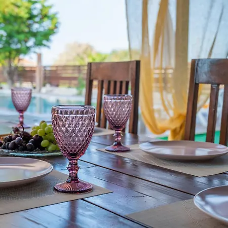 Villa Peroulis Laganas