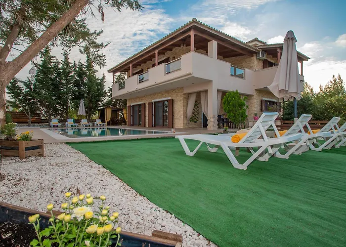 Villa Peroulis *