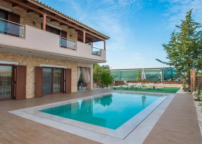 Villa Peroulis Laganas