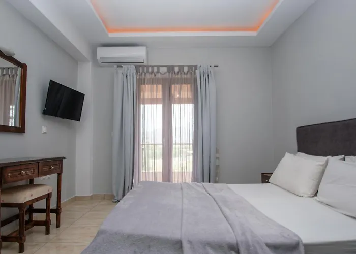 Peroulis Villa Laganas
