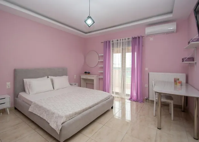 Peroulis Villa *