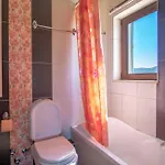 Peroulis Vila Laganas