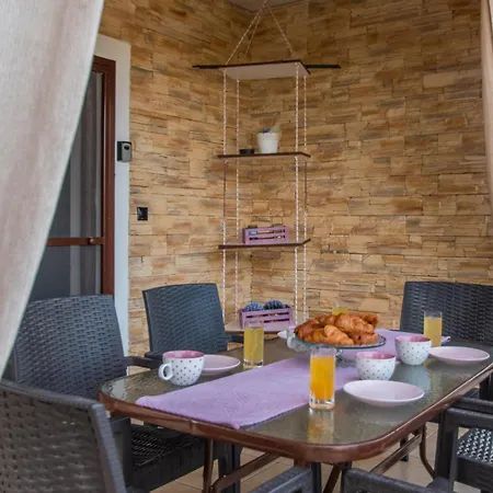 Peroulis Villa Laganas