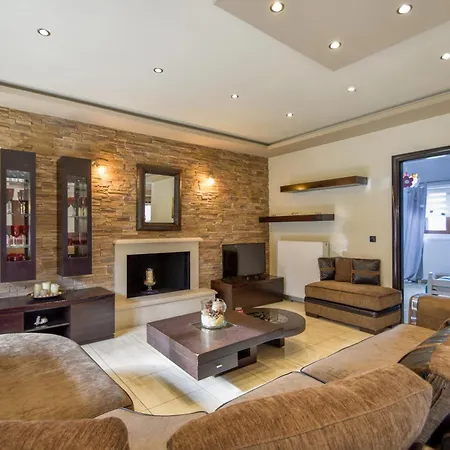 Peroulis Villa Laganas