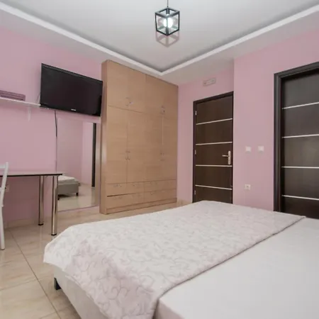 Peroulis Villa Laganas